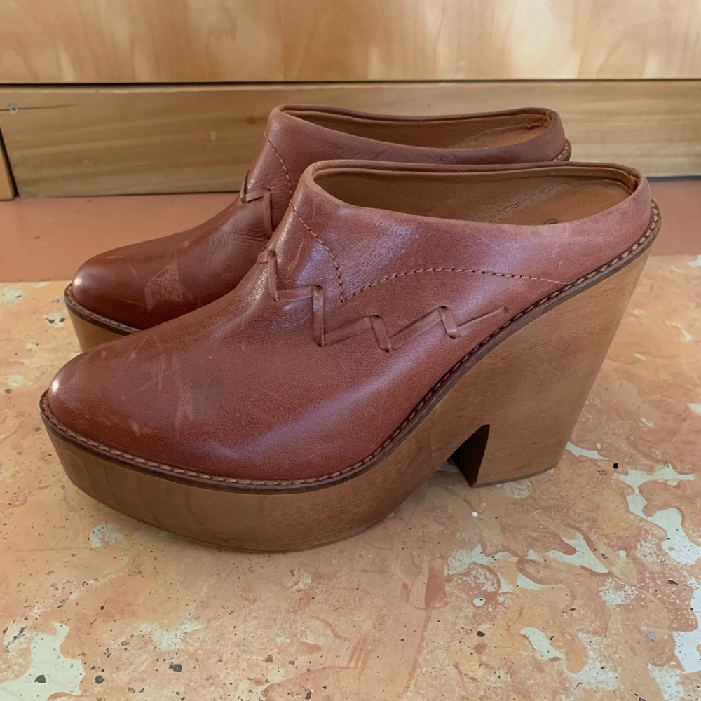 Free People Clog